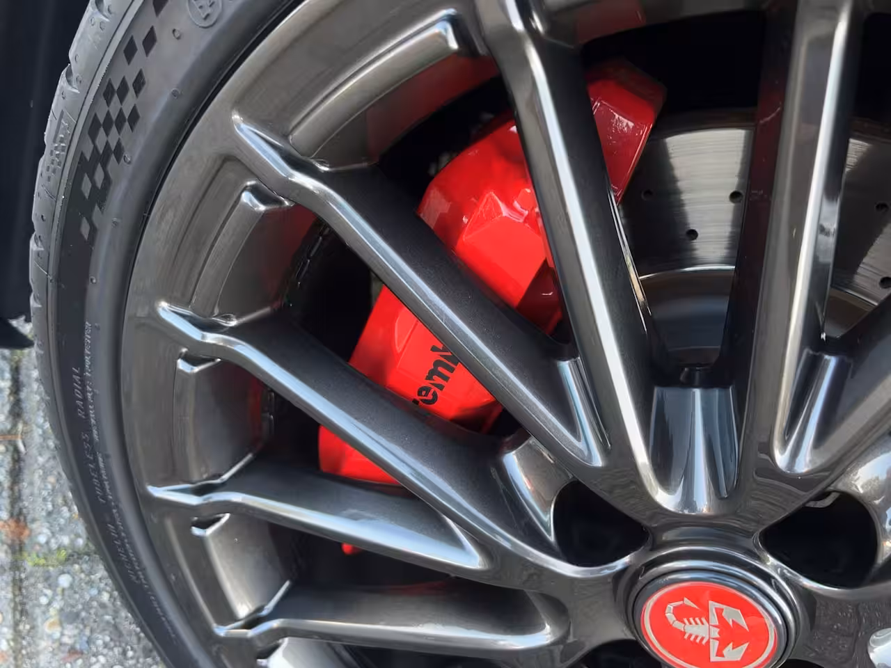 Abarth 595 1.4 T-Jet Competizione | Carbon Kuipstoelen | Akrapovic | Nieuwstaat |