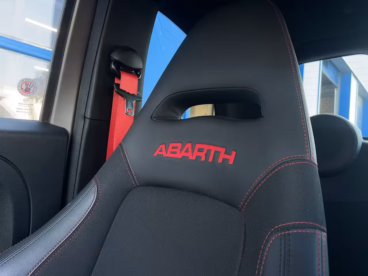 Abarth 595 1.4 T-Jet Competizione | Carbon Kuipstoelen | Akrapovic | Nieuwstaat |
