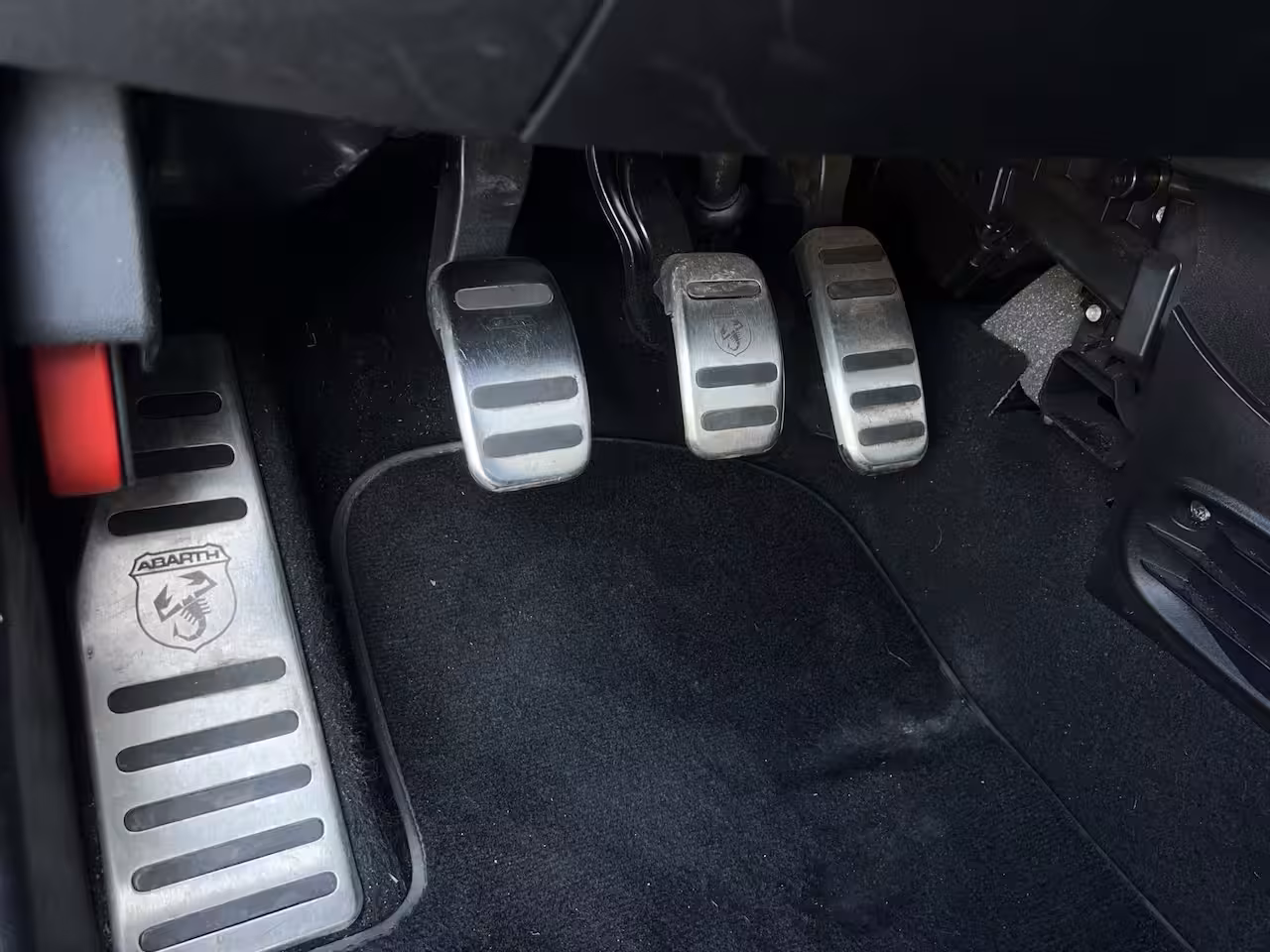 Abarth 595 1.4 T-Jet Competizione | Carbon Kuipstoelen | Akrapovic | Nieuwstaat |