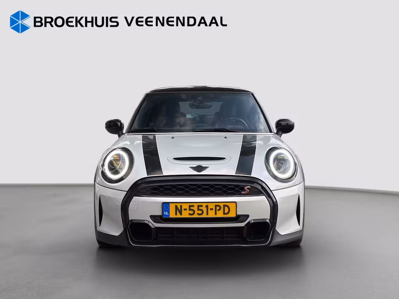 Mini Cooper S 2.0 Classic | Org. NL | Leder | Apple Carplay | Camera | Stoelverwarming |