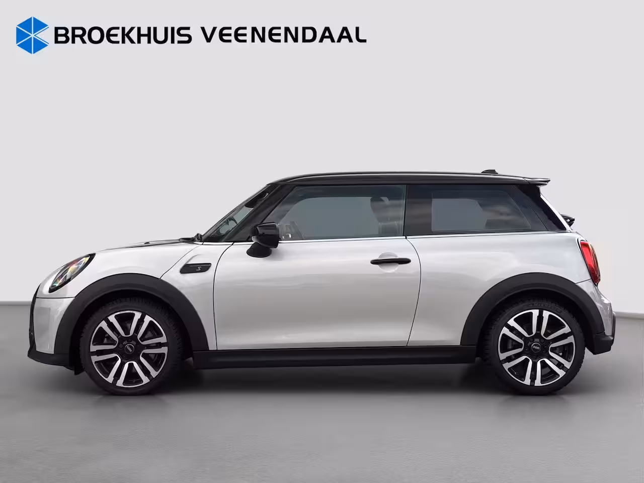 Mini Cooper S 2.0 Classic | Org. NL | Leder | Apple Carplay | Camera | Stoelverwarming |