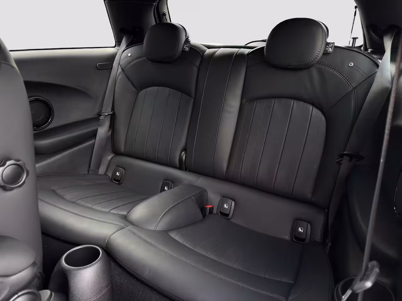 Mini Cooper S 2.0 Classic | Org. NL | Leder | Apple Carplay | Camera | Stoelverwarming |