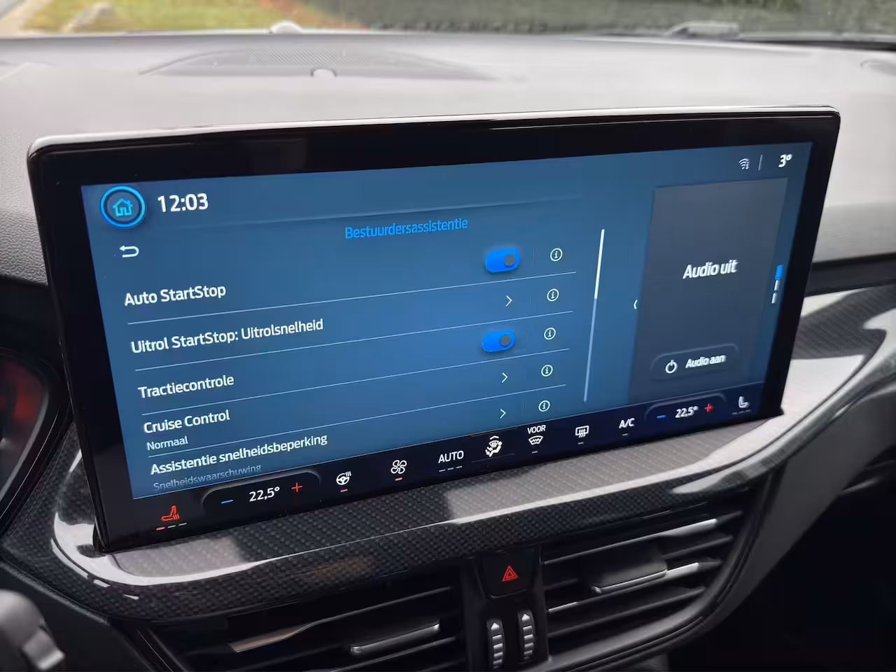 Ford Focus Wagon 1.0 Hybrid ST Line X | Pano | Winter Pack | Adap. Cruise | Navigatie | Carplay