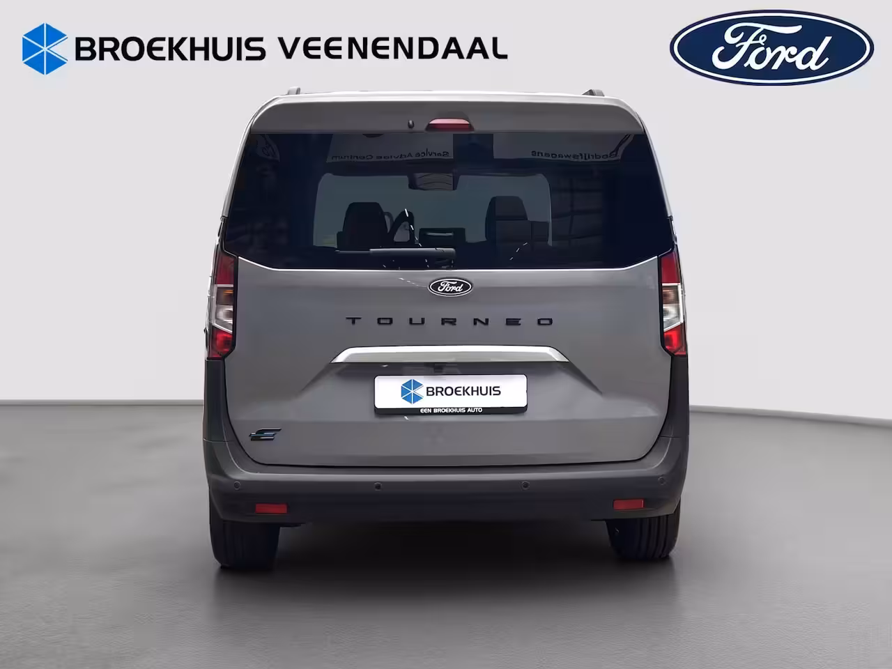Ford Tourneo Courier Titanium | Adap. Cruise Control | BLIS | Winterpack | Camera | Keyless | CarPlay |