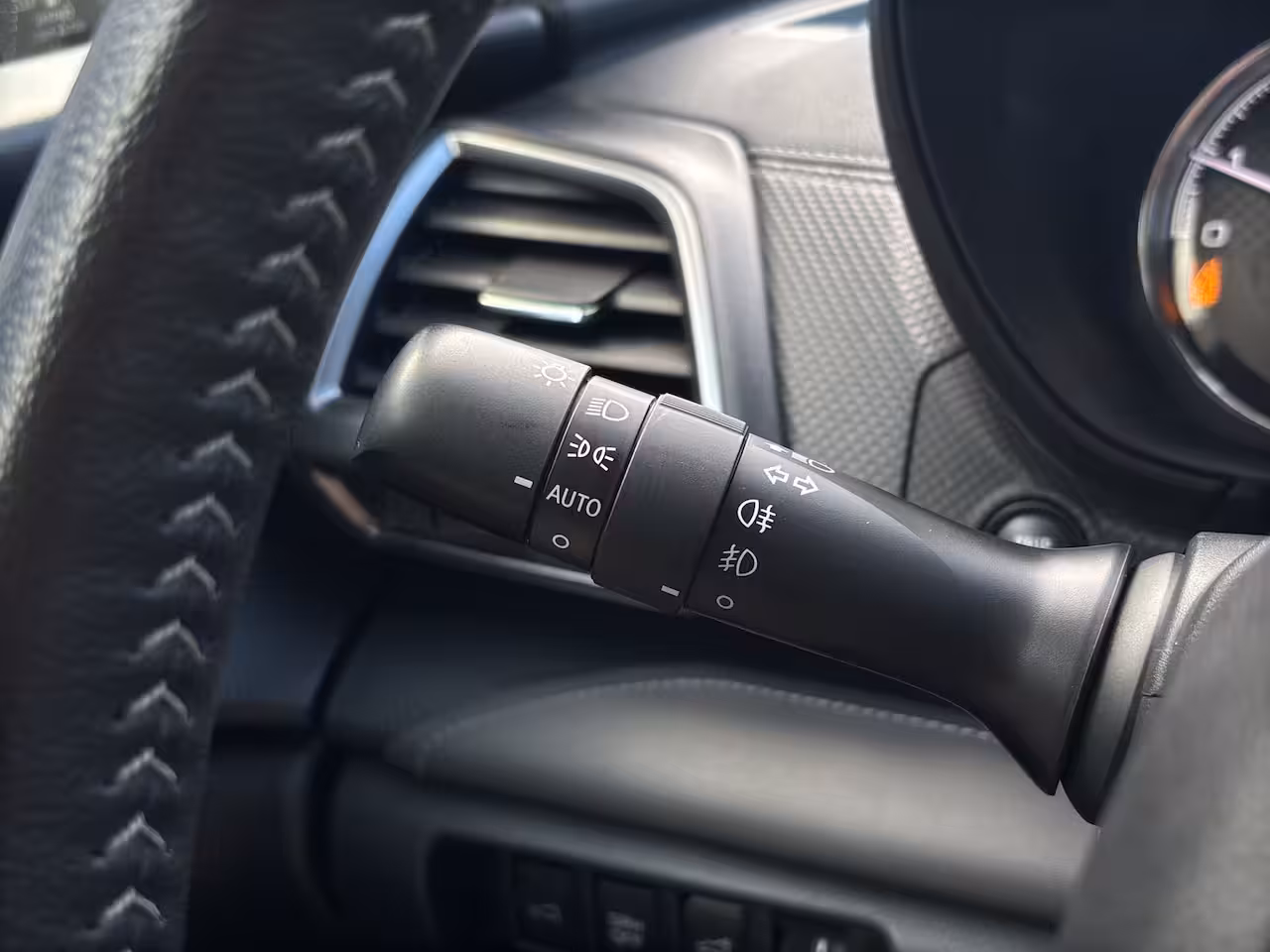 Subaru Forester 2.0i e-BOXER First Edition | Trekhaak | Panoramdak | Leder | Camera | Adap. Cruise | Apple