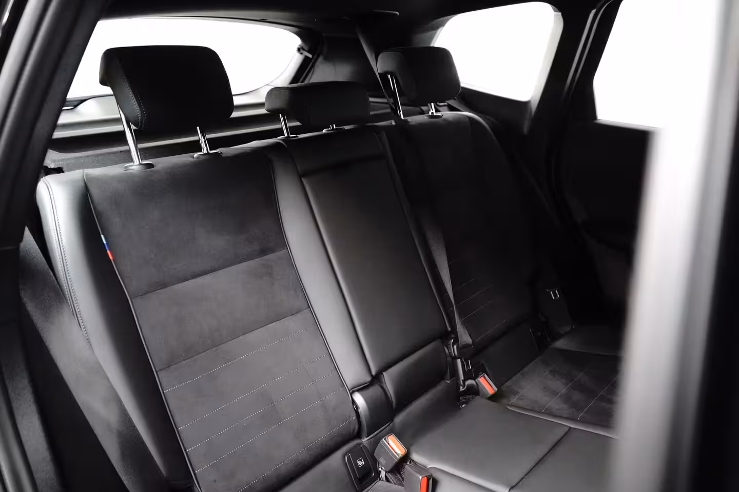 BMW iX1 xDrive30 67 kWh M Sport | Camera | Cruise Control | BTW-Auto | Apple Carplay | Navigatie