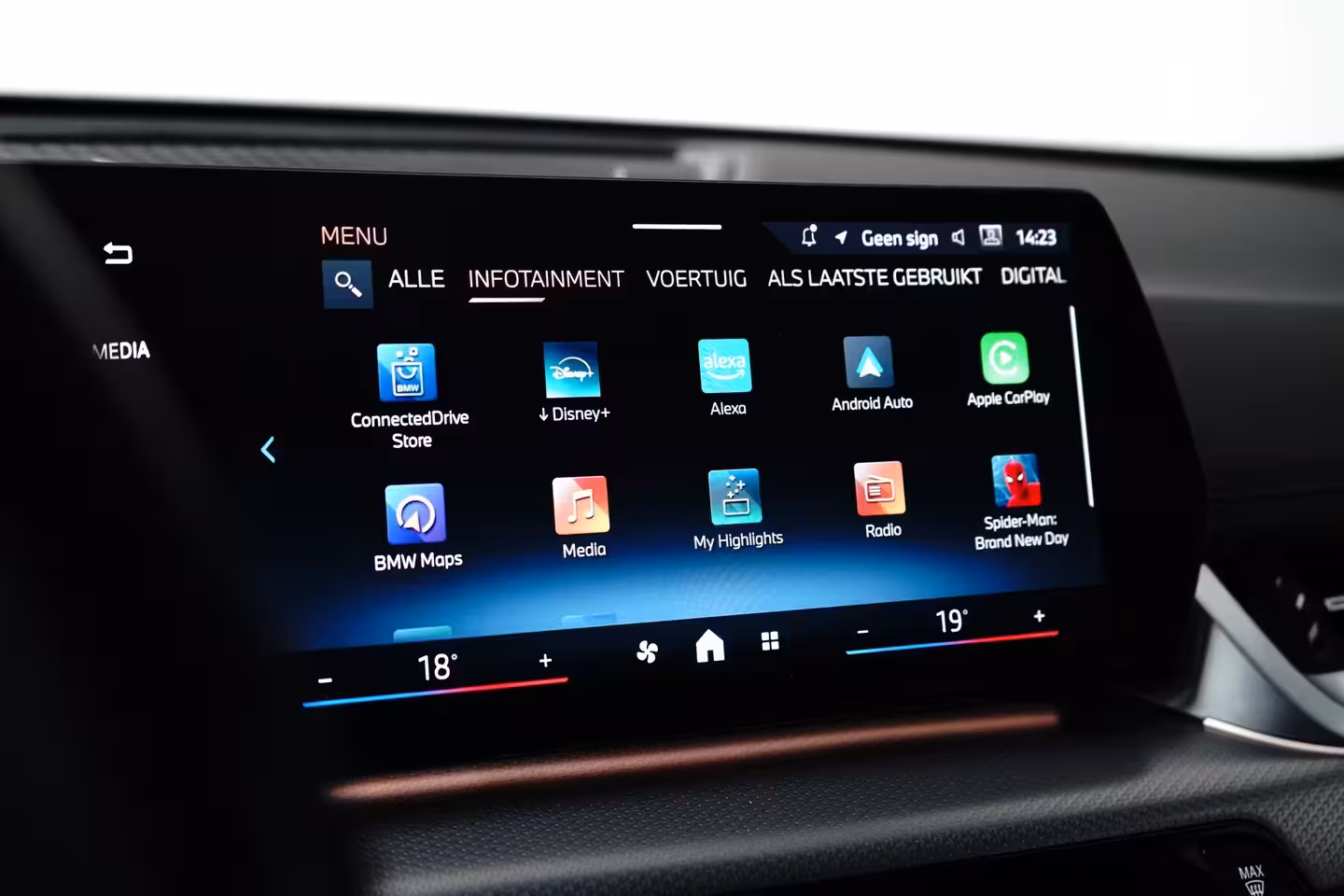 BMW iX1 xDrive30 67 kWh M Sport | Camera | Cruise Control | BTW-Auto | Apple Carplay | Navigatie