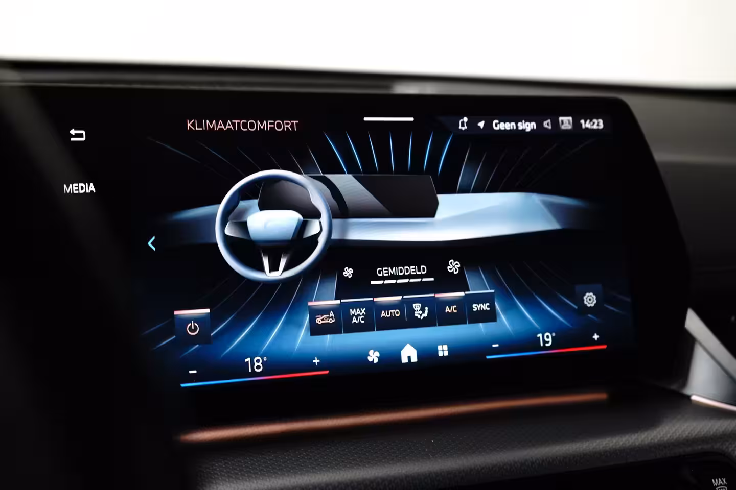 BMW iX1 xDrive30 67 kWh M Sport | Camera | Cruise Control | BTW-Auto | Apple Carplay | Navigatie