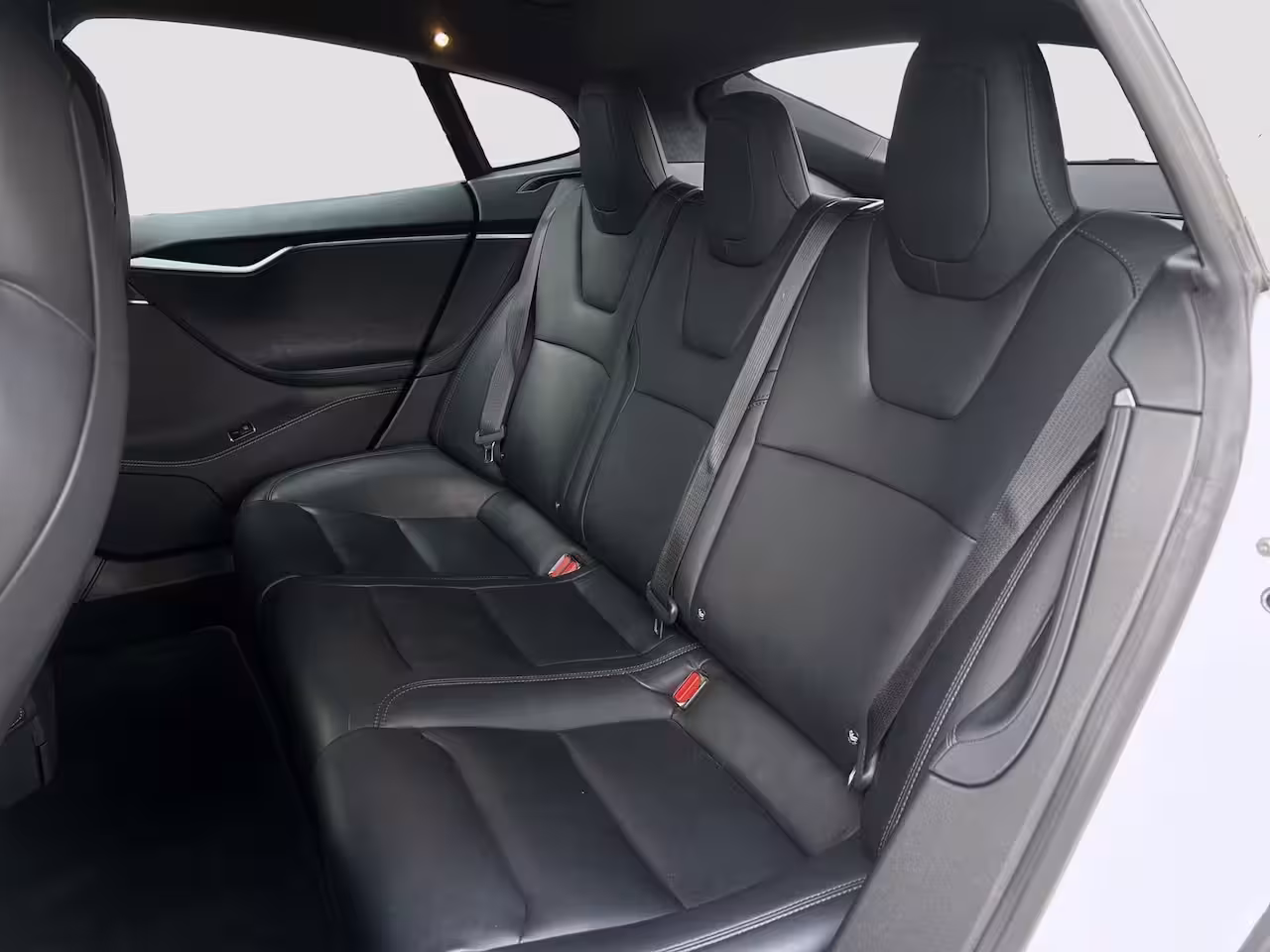 Tesla Model S Long Range | Adap. Cruise Control | Pano | Trekhaak | 360 camera | Stoelverwarming | Stuur