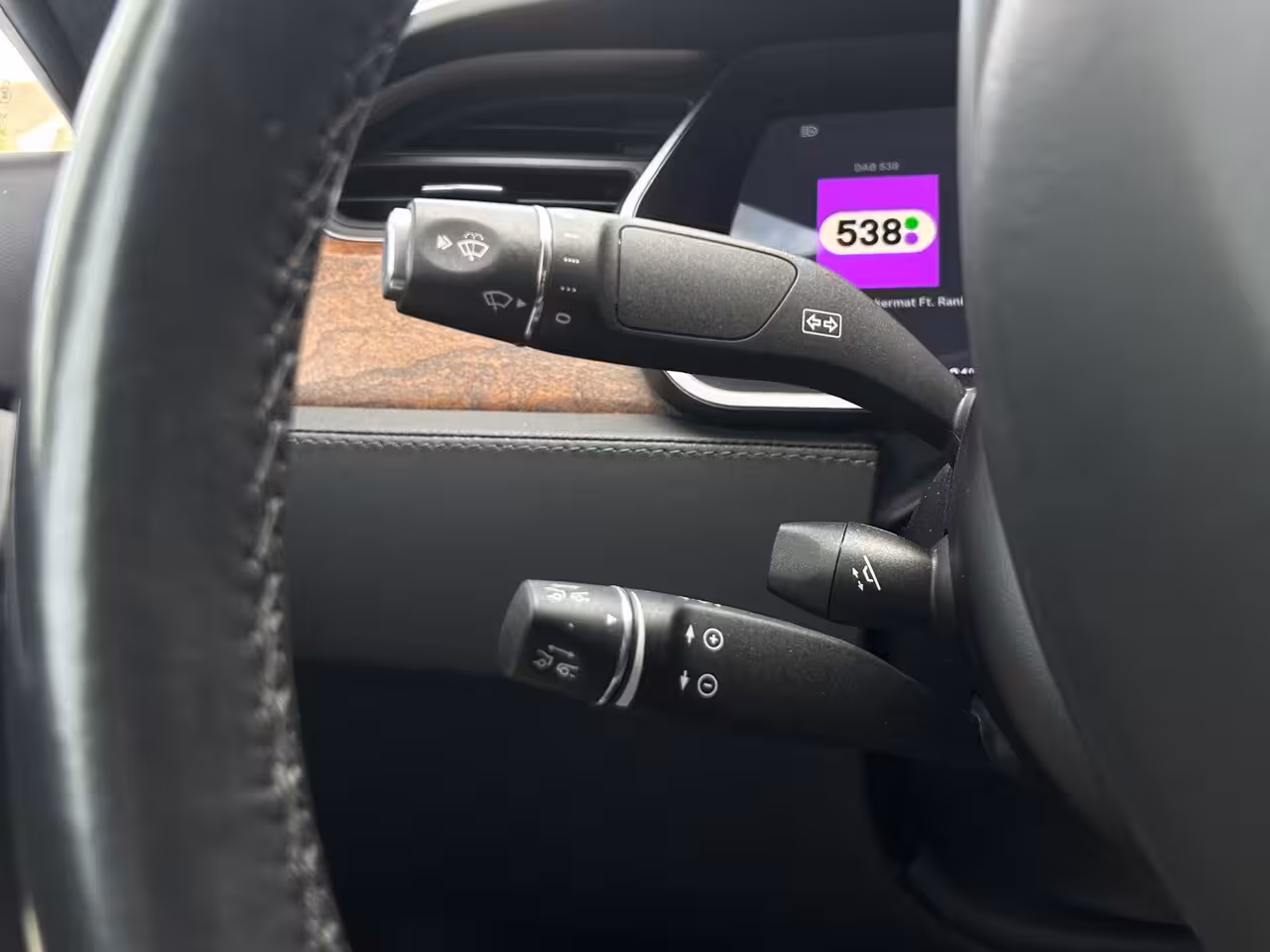 Tesla Model S Long Range | Adap. Cruise Control | Pano | Trekhaak | 360 camera | Stoelverwarming | Stuur