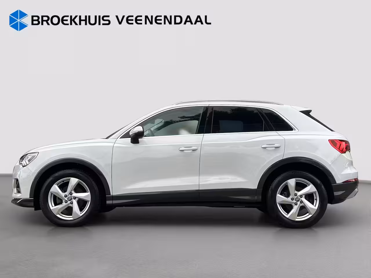 Audi Q3 35 TFSI Pro Line | LED | Cruise Adaptive | Clima | BLIS | Stoelverwarming | Navi By App |