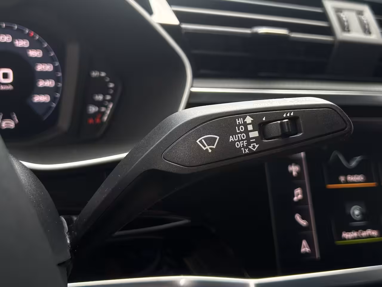 Audi Q3 35 TFSI Pro Line | LED | Cruise Adaptive | Clima | BLIS | Stoelverwarming | Navi By App |
