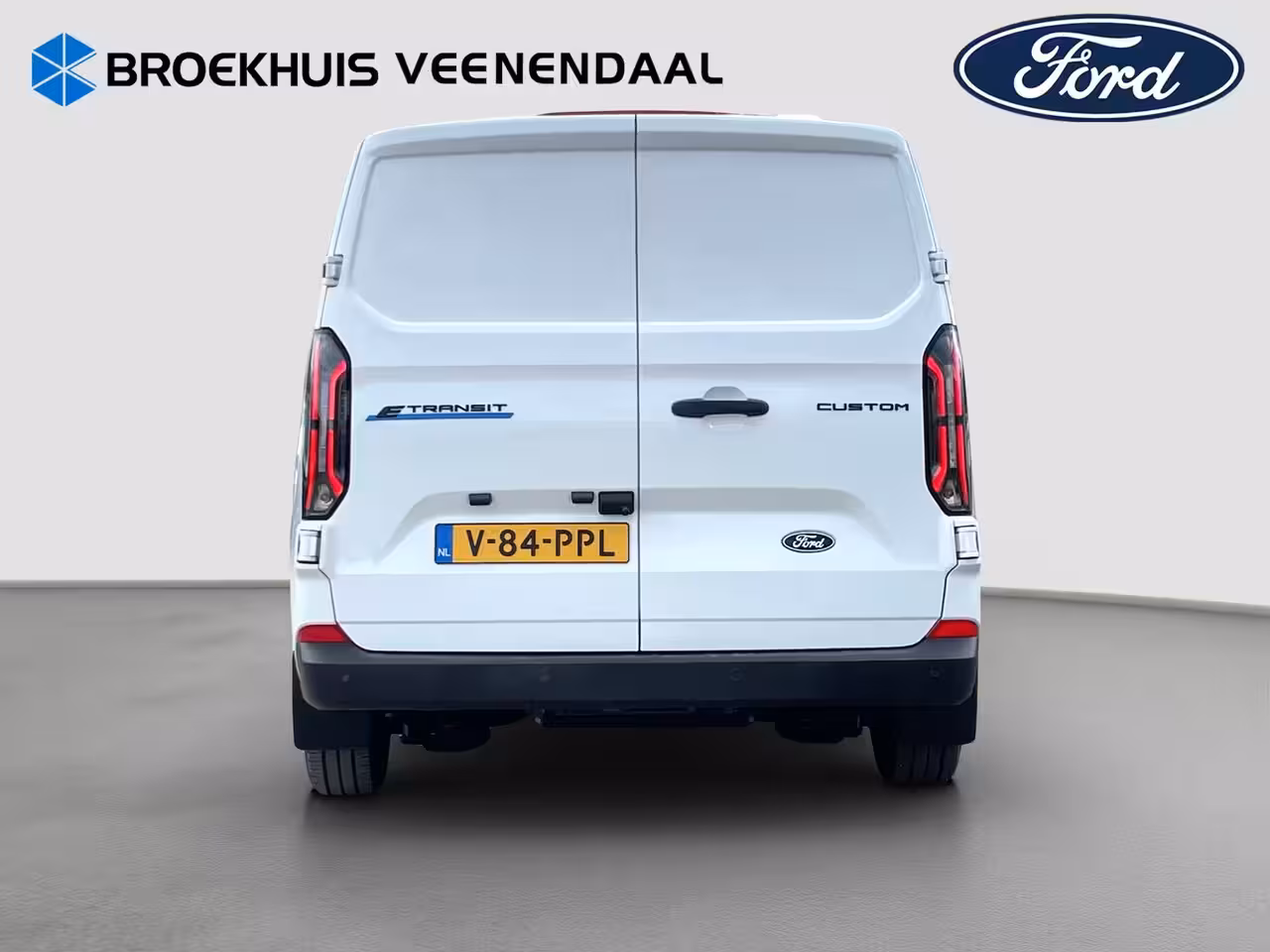 Ford Transit Custom E-Transit 320 L1H1 Limited 71 kWh | Cruise Control | Camera | CarPlay | Bluetooth |