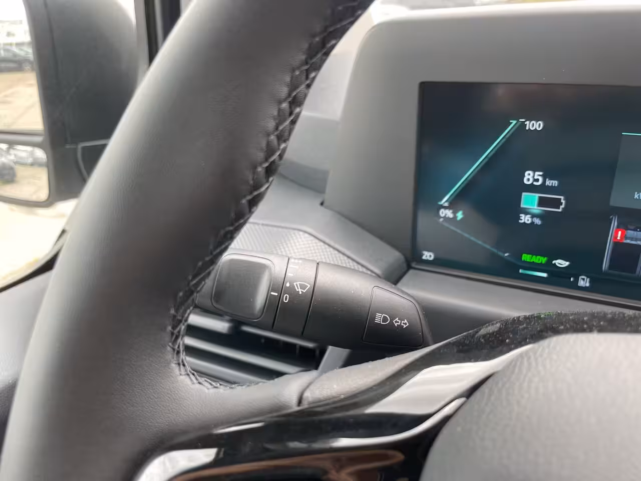 Ford Transit Custom E-Transit 320 L1H1 Limited 71 kWh | Cruise Control | Camera | CarPlay | Bluetooth |