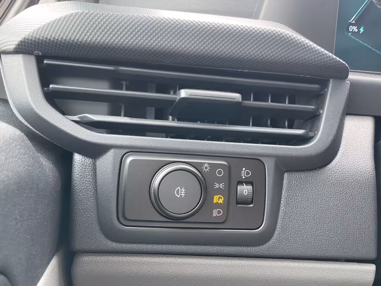 Ford Transit Custom E-Transit 320 L1H1 Limited 71 kWh | Cruise Control | Camera | CarPlay | Bluetooth |