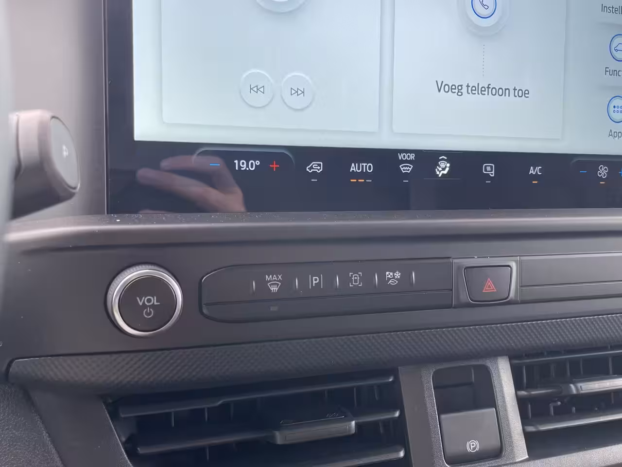 Ford Transit Custom E-Transit 320 L1H1 Limited 71 kWh | Cruise Control | Camera | CarPlay | Bluetooth |