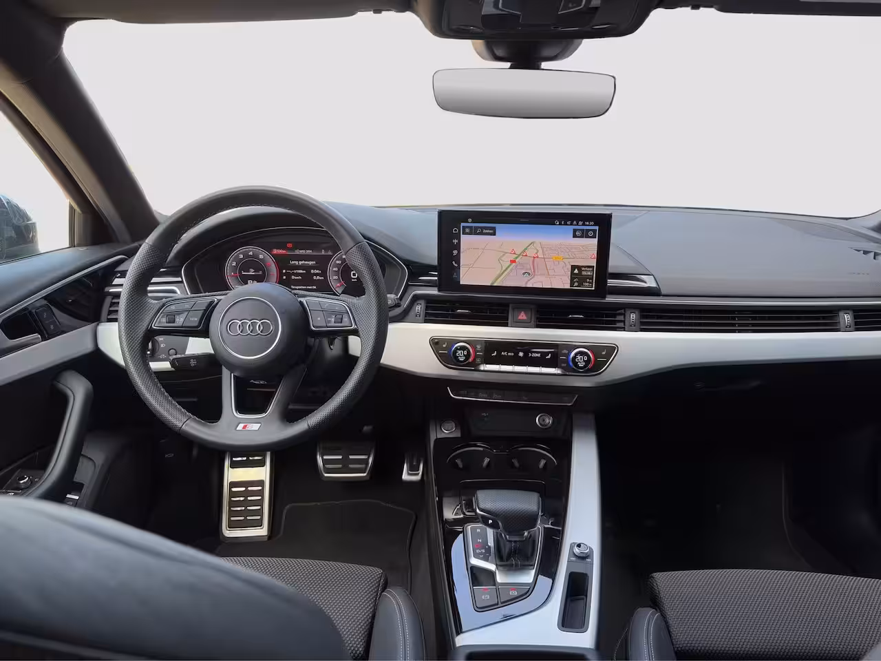 Audi A4 Avant 35 TFSI S-Line Competition | Stoelverwarming | Cruise Control | 18 inch | Apple Carplay |