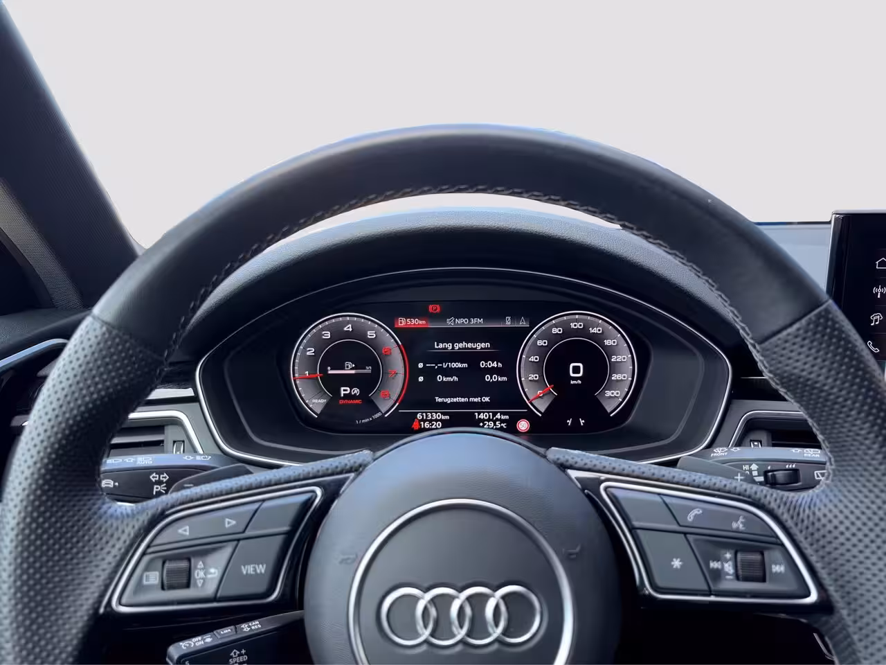 Audi A4 Avant 35 TFSI S-Line Competition | Stoelverwarming | Cruise Control | 18 inch | Apple Carplay |