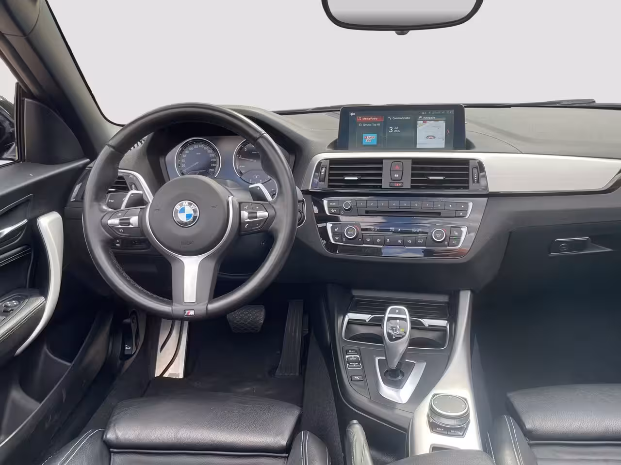 BMW 2-serie Cabrio 220i M-Sport 2.0 184pk | Stoelverwarming | Leder | Dealer OH | Cruise Control | Climate Co