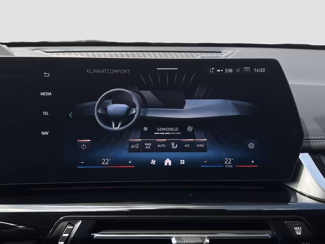BMW X1 xDrive25e 245pk | Trekhaak | Leder | HUD | 360 camera |