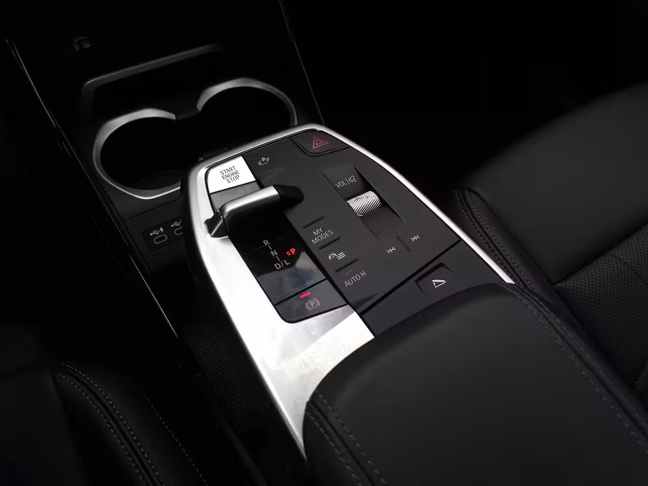 BMW X1 xDrive25e 245pk | Trekhaak | Leder | HUD | 360 camera |