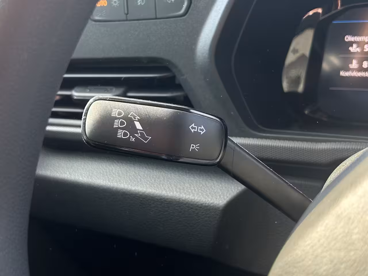 Ford Transit Connect 2.0 EcoBlue L2 Trend | BPM Vrij | Trekhaak | Nieuw Model | Cruise Control | Navi | Bluetoo