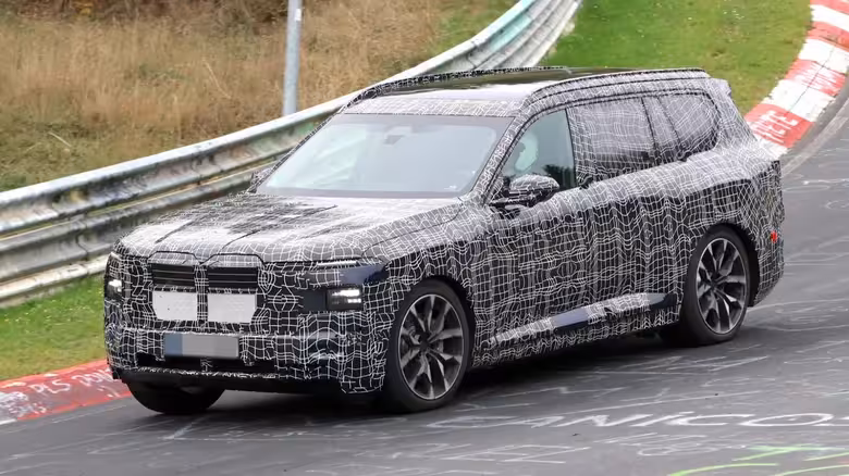 BMW iX7