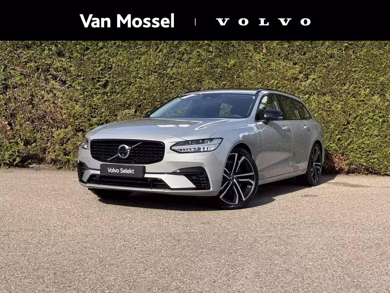 Volvo V90 T8 Plug-in hybrid AWD Ultra Dark