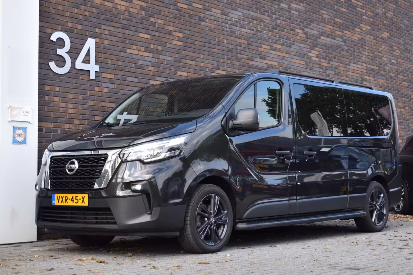 Nissan Primastar 2.0 dCi 170pk D.C L2H1 N-Connecta