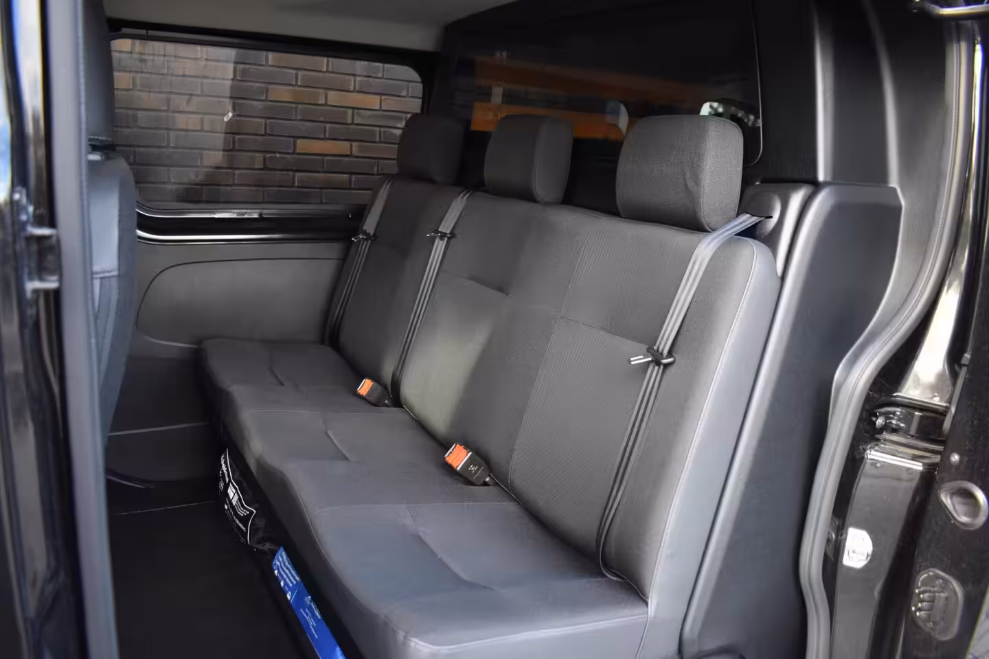 Nissan Primastar 2.0 dCi 170pk D.C L2H1 N-Connecta