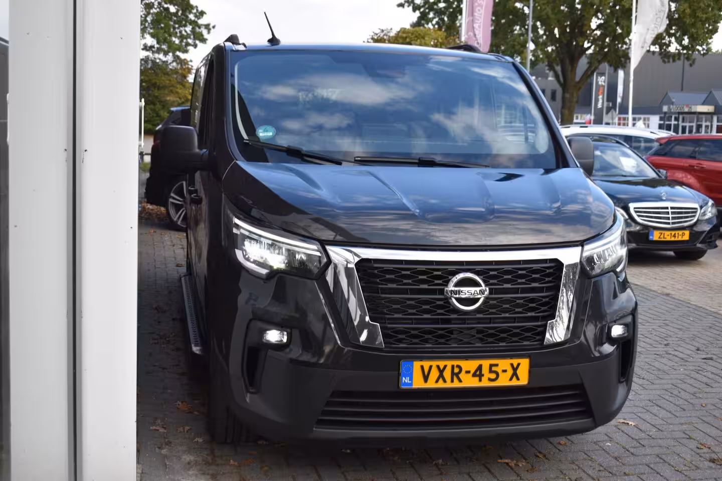 Nissan Primastar 2.0 dCi 170pk D.C L2H1 N-Connecta