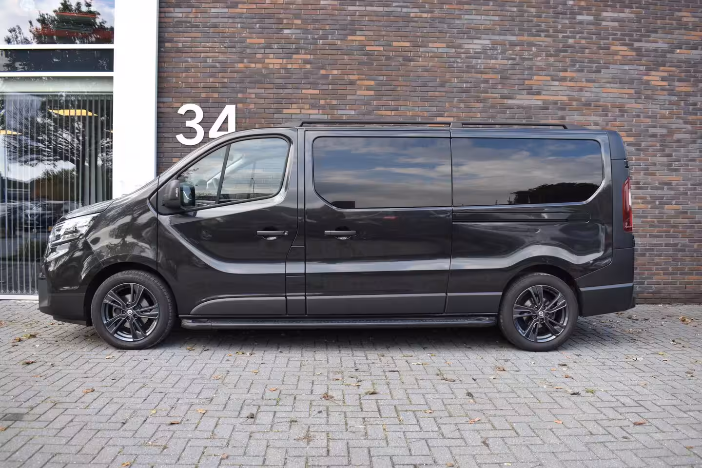 Nissan Primastar 2.0 dCi 170pk D.C L2H1 N-Connecta