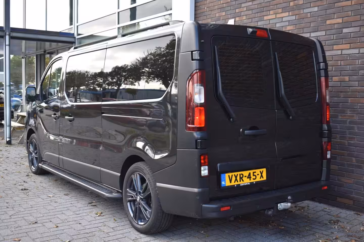 Nissan Primastar 2.0 dCi 170pk D.C L2H1 N-Connecta