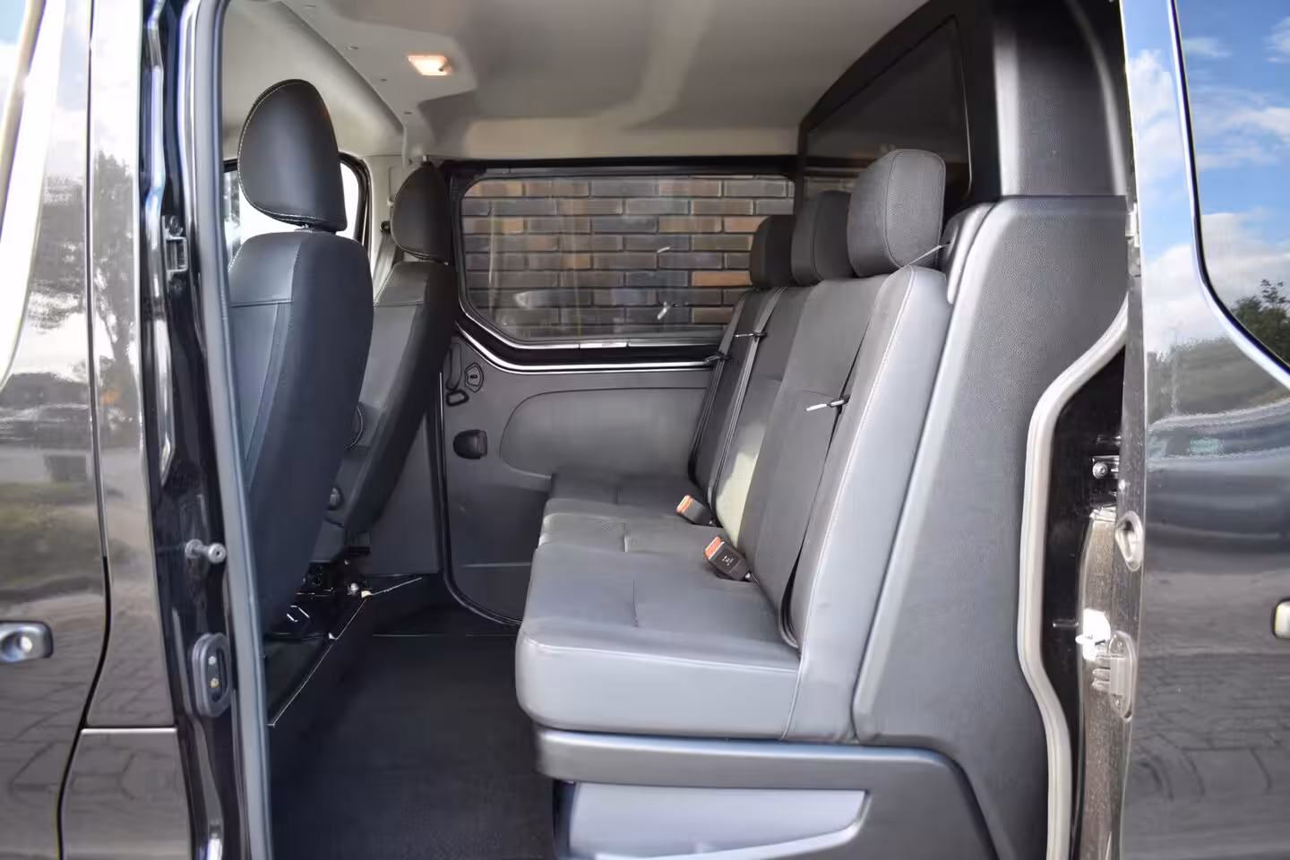 Nissan Primastar 2.0 dCi 170pk D.C L2H1 N-Connecta