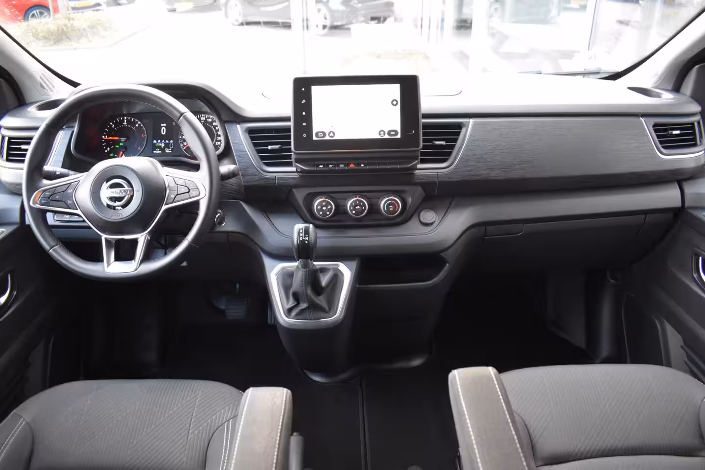 Nissan Primastar 2.0 dCi 170pk D.C L2H1 N-Connecta