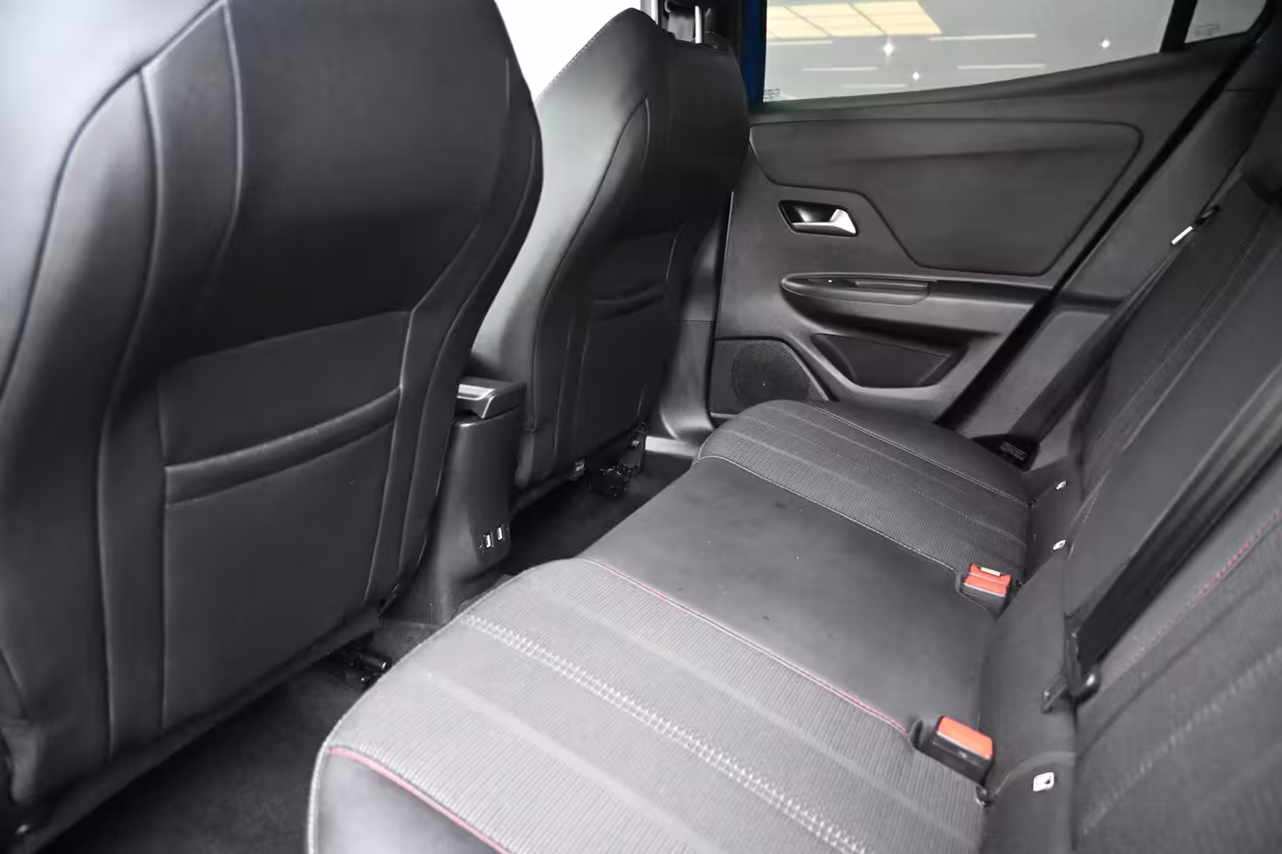 Opel Mokka-e GS Line 50-kWh 3-Fase 100%SOH | Navigatie | Achteruitrijcamera | Climate Control |