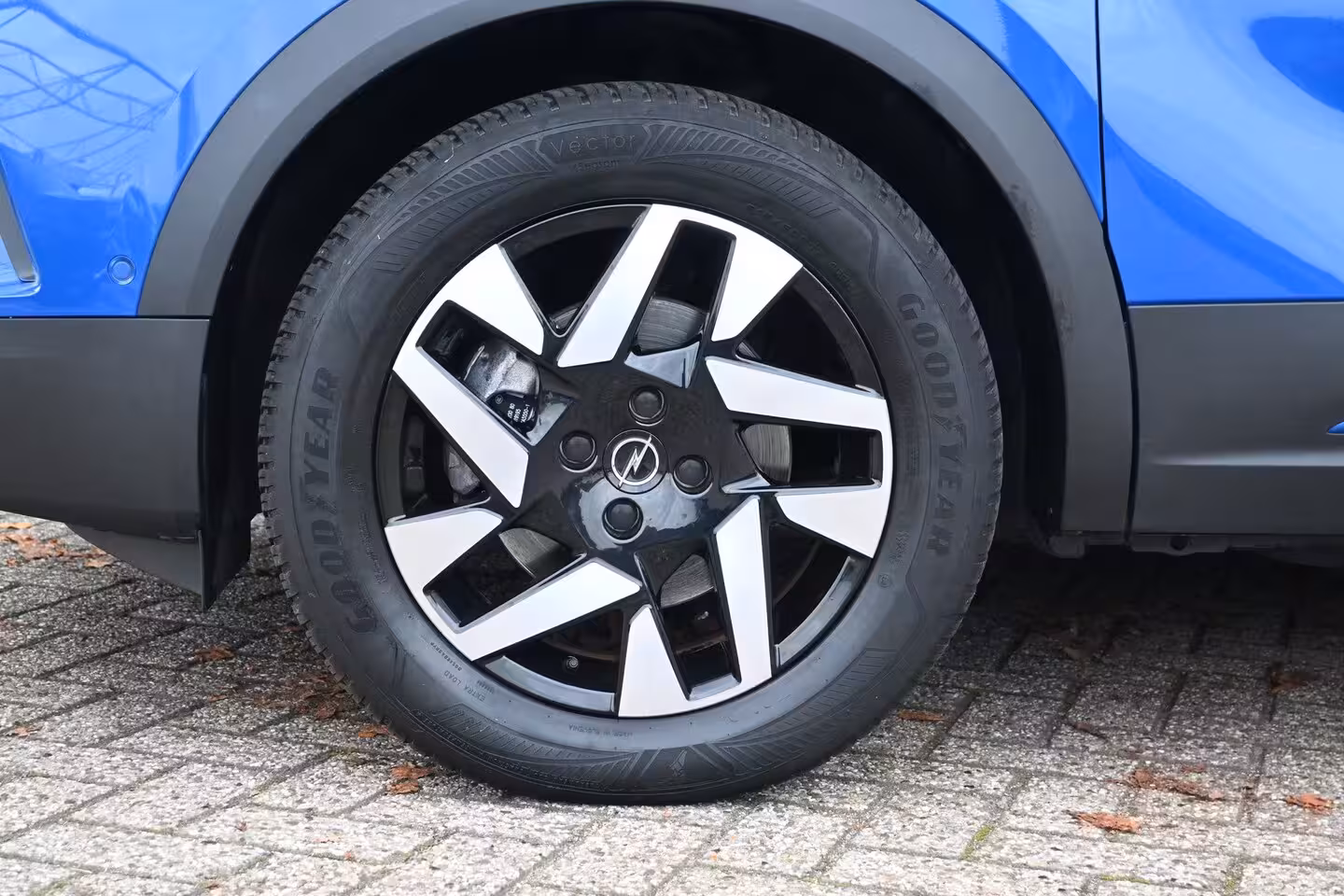 Opel Mokka-e GS Line 50-kWh 3-Fase 100%SOH | Navigatie | Achteruitrijcamera | Climate Control |