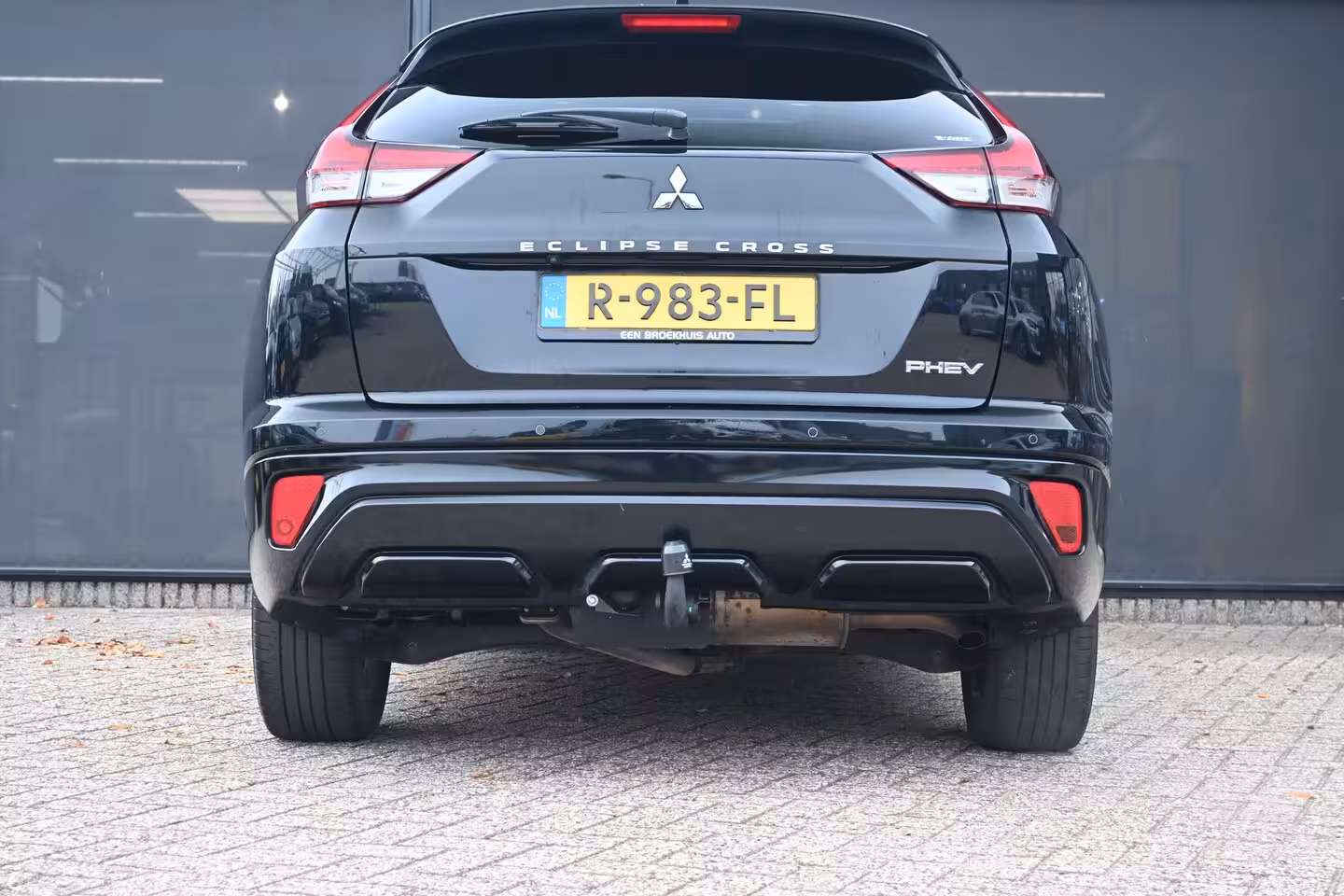 Mitsubishi Eclipse Cross 2.4 PHEV Instyle | Schuif-/Kanteldak | Navigatie | Leder | HUD | Achteruitrijcamera | Stoe