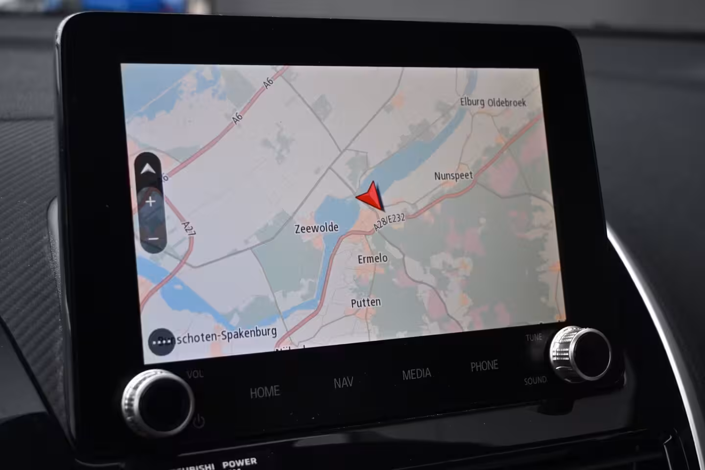 Mitsubishi Eclipse Cross 2.4 PHEV Instyle | Schuif-/Kanteldak | Navigatie | Leder | HUD | Achteruitrijcamera | Stoe