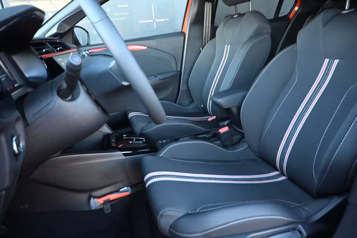 Opel Corsa 1.2 Turbo Hybrid Yes 110pk Demo-Deal | Navigatie By App | Achteruitrijcamera | Dodehoekdet