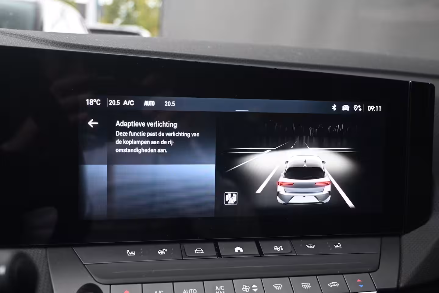 Opel Astra Electric 58 kWh Ultimate DEMO-DEAL Tot 8 Jaar Garantie | Schuif/-Kanteldak | Massagestoelen | Adapt