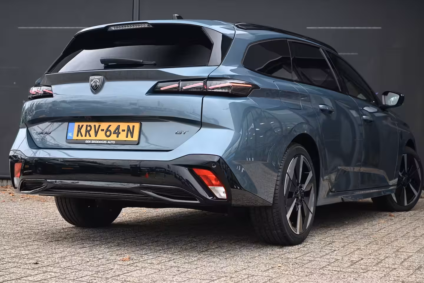Peugeot e-308 SW GT 58 kWh DEMO-DEAL Tot 8 Jaar Garantie | Alcantara | 360 Camera | Navigatie | Elektr. Ach
