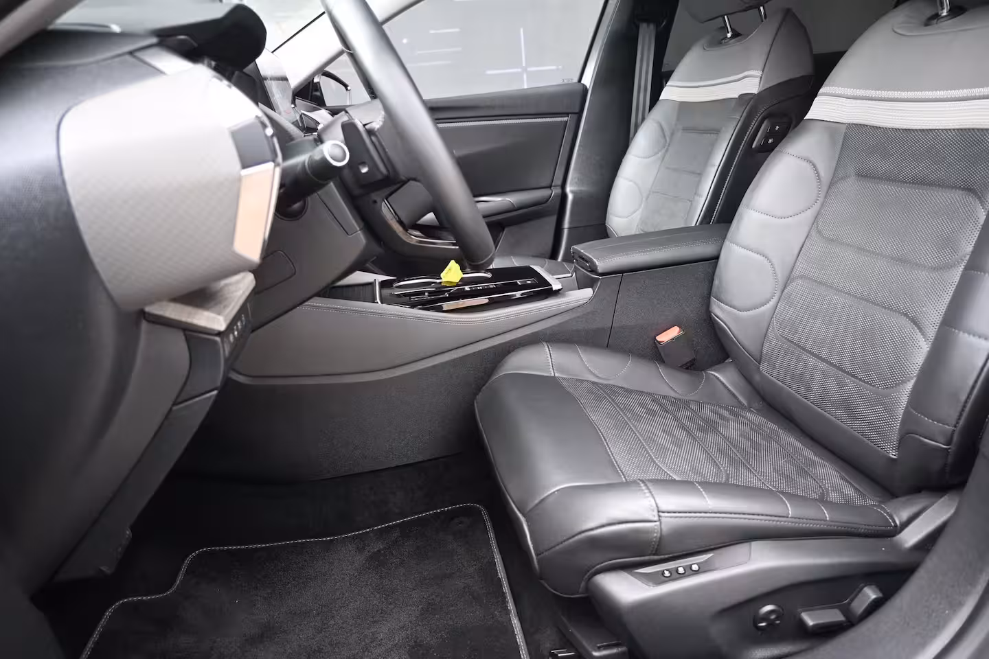 Citroën C5 X 1.6 Plug-in Hybrid 180 Plus | Navigatie | Vol-Leder | Elektr. Stoelen met massage functie