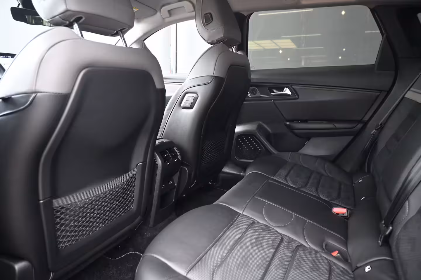 Citroën C5 X 1.6 Plug-in Hybrid 180 Plus | Navigatie | Vol-Leder | Elektr. Stoelen met massage functie
