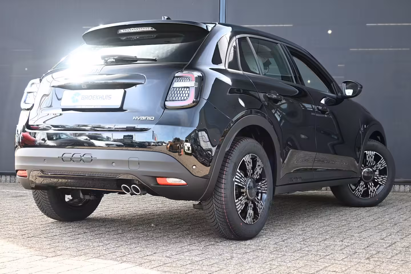Fiat 600 1.2 Hybrid ICON 145pk VOORRAAD-ACTIE | 8 Jaar Fabrieksgarantie | Carplay | Parkeersensoren