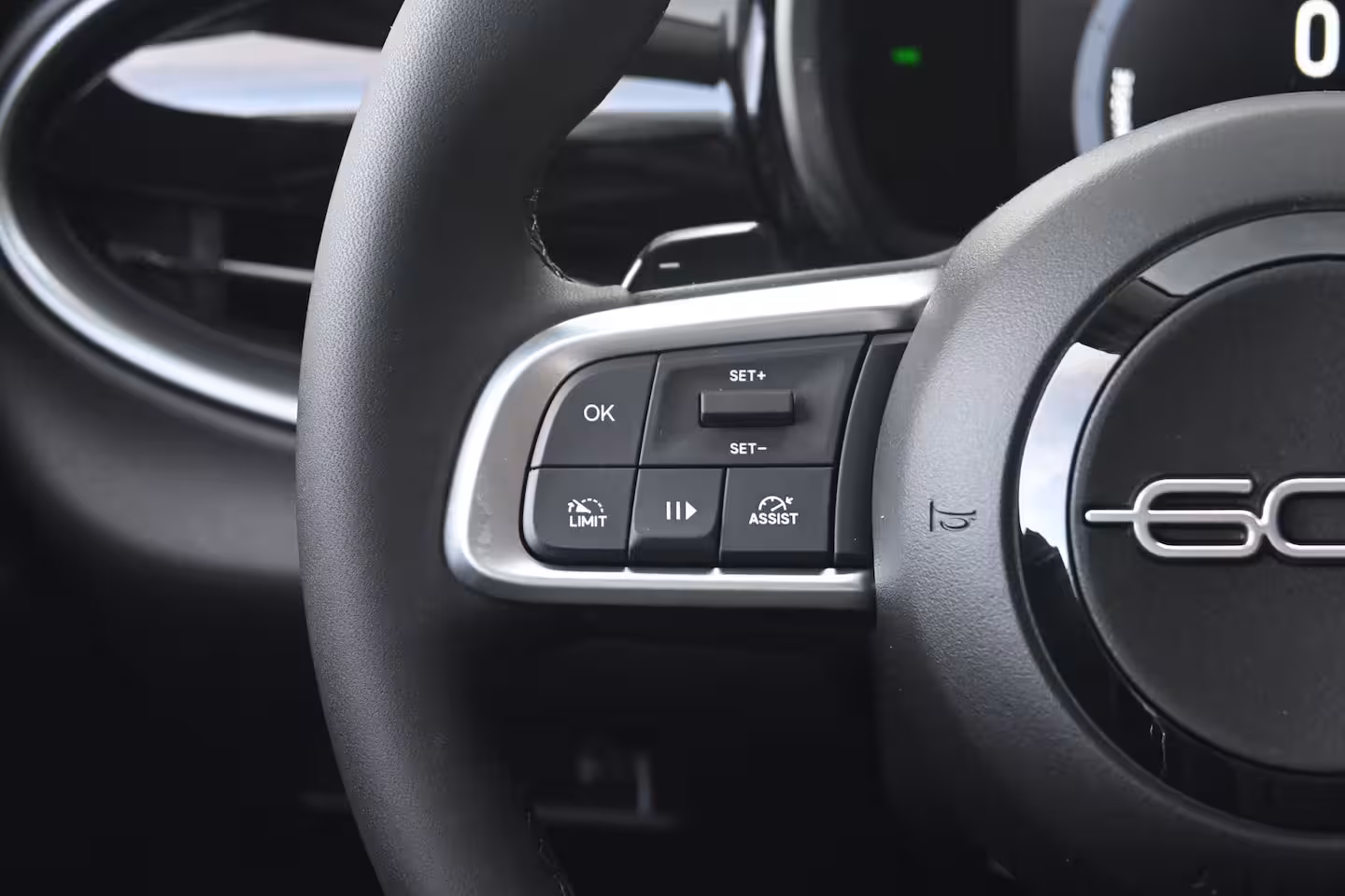 Fiat 600 1.2 Hybrid ICON 145pk VOORRAAD-ACTIE | 8 Jaar Fabrieksgarantie | Carplay | Parkeersensoren