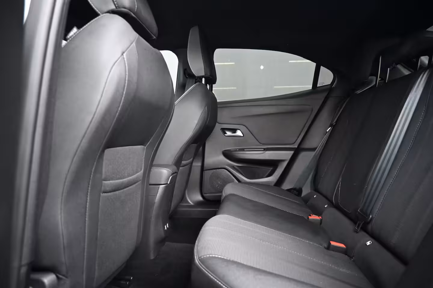 Opel Mokka Electric GS 54 kWh 3 Fase 97%SOH 3 Fase | Adaptive Cruise | Achteruitrijcamera | Stuurverwarming |