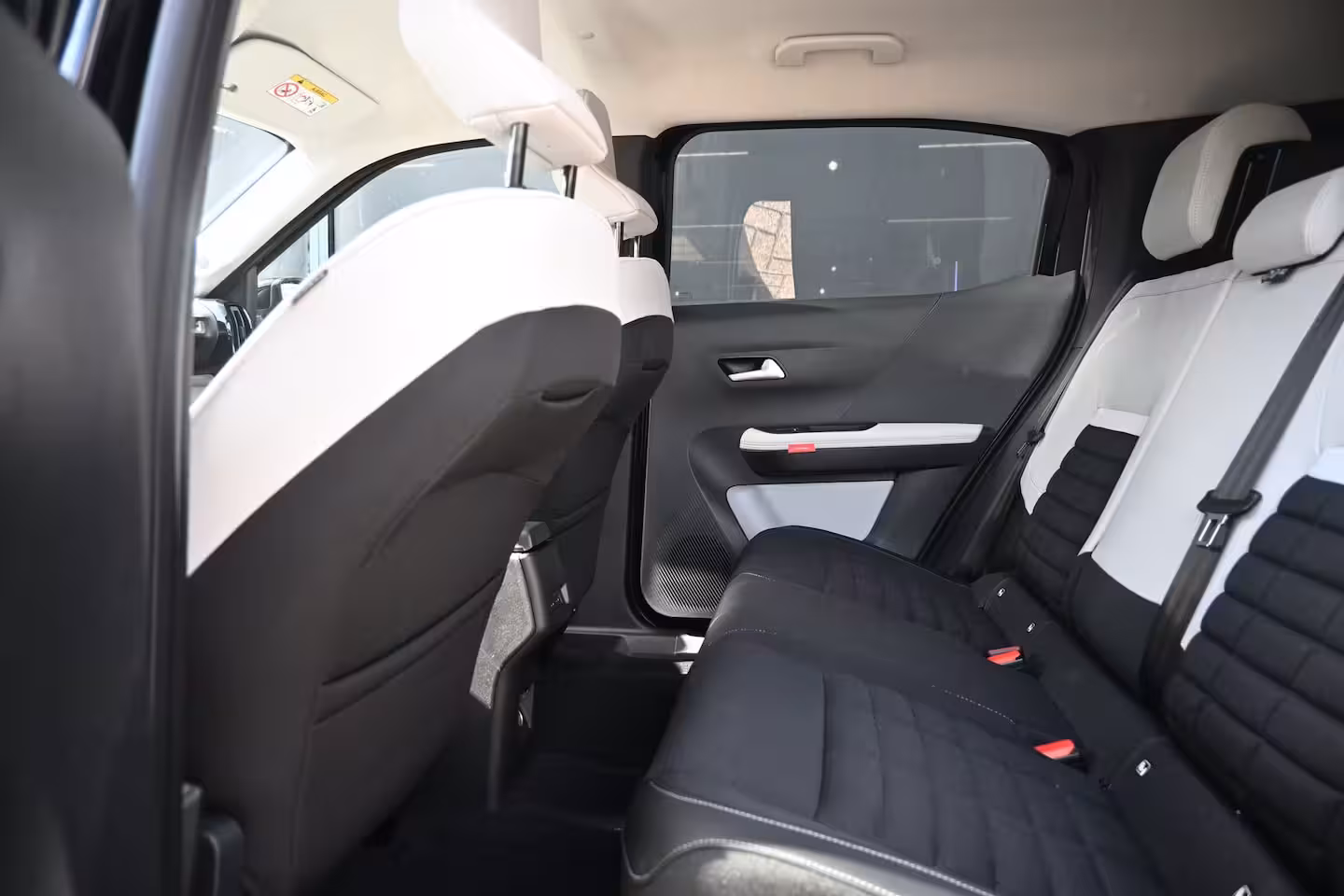 Citroën Ë-C3 Aircross Max 113pk Extended Range 54 kWh | Achteruitrijcamera | Apple Carplay/Android Auto|telefoon