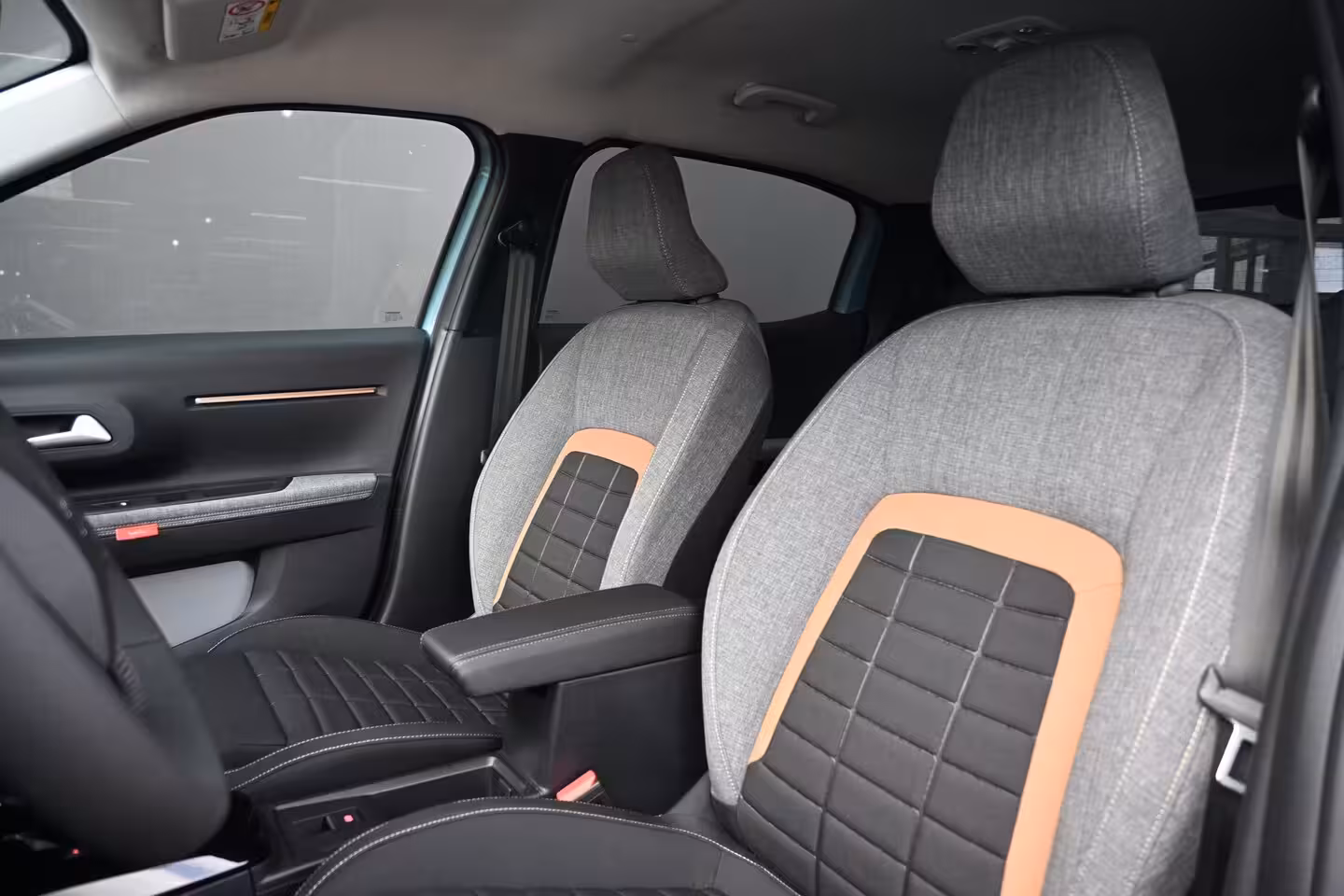 Citroën C3 Aircross 1.2 Hybrid 145pk Plus DEMO-DEAL Tot 8 Jaar Garantie | Navigatie by App | Achteruitrijcamer
