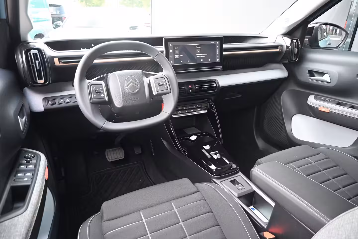 Citroën C3 Aircross 1.2 Hybrid 145pk Plus DEMO-DEAL Tot 8 Jaar Garantie | Navigatie by App | Achteruitrijcamer